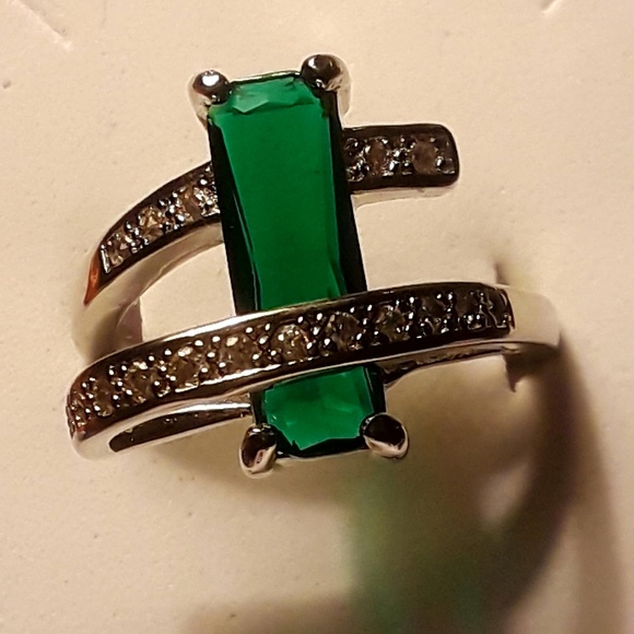 Ladies ring - Picture 2 of 8